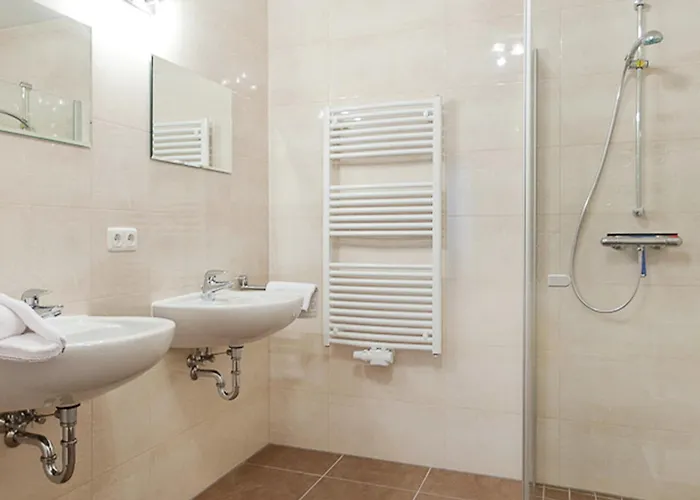 Huehnergott Apartment *